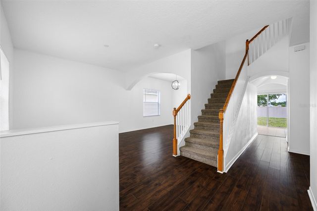 2227 ROANOKE SPRINGS DRIVE, Ruskin, FL 33570