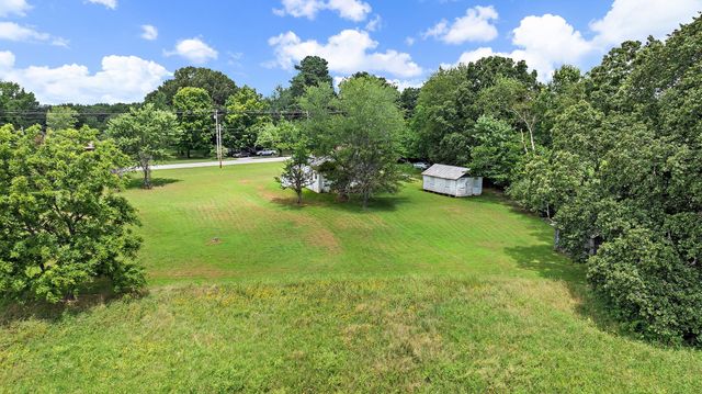 921 Yellow Creek Rd, Dickson, TN 37055