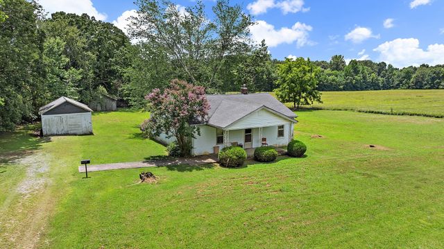 921 Yellow Creek Rd, Dickson, TN 37055