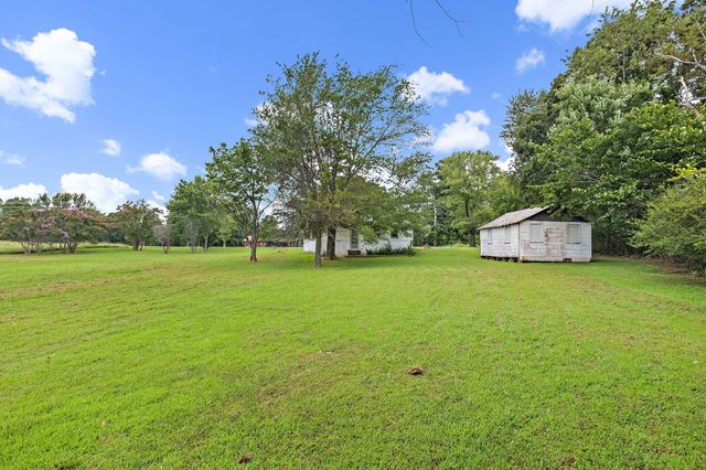 921 Yellow Creek Rd, Dickson, TN 37055