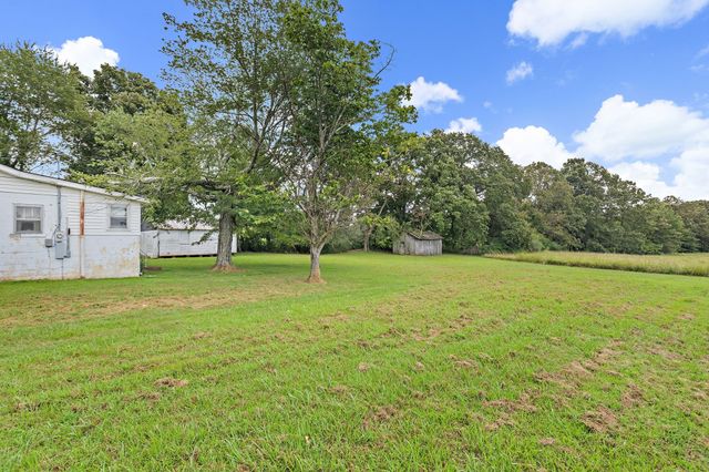 921 Yellow Creek Rd, Dickson, TN 37055