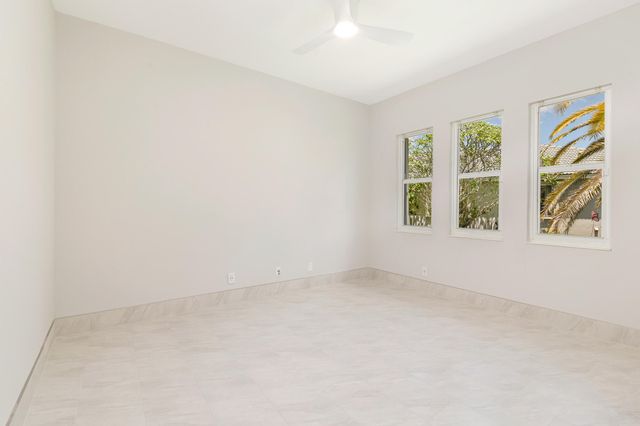 9119 Bay Point Circle, West Palm Beach, FL 33411