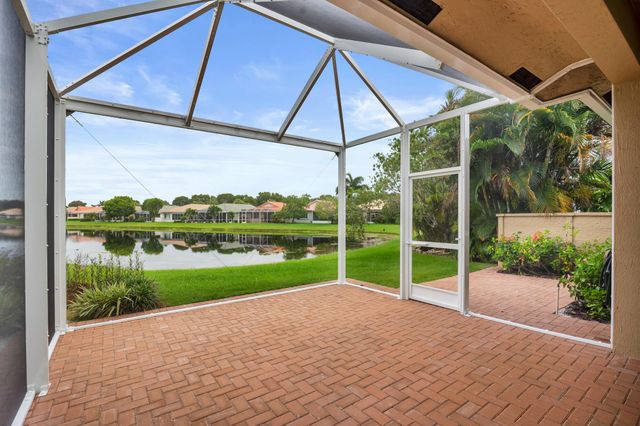 9119 Bay Point Circle, West Palm Beach, FL 33411