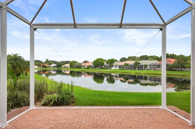 9119 Bay Point Circle, West Palm Beach, FL 33411