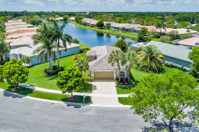 9119 Bay Point Circle, West Palm Beach, FL 33411
