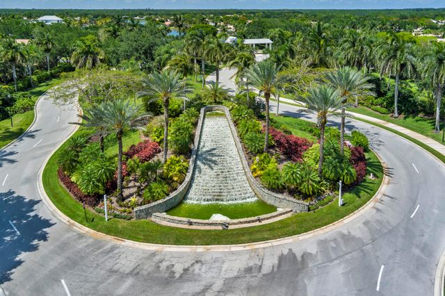 9119 Bay Point Circle, West Palm Beach, FL 33411