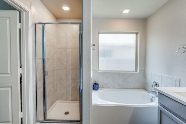 299 Andesite TRL, Buda, TX 78610
