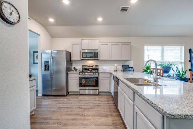 299 Andesite TRL, Buda, TX 78610