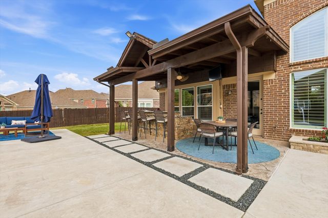 4001 Silk Vine Court, Roanoke, TX 76262