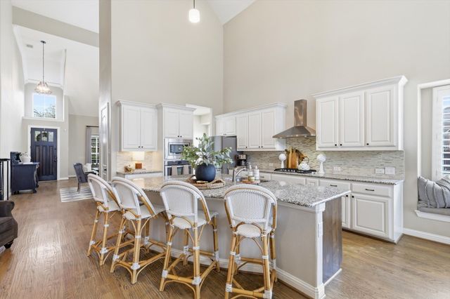 4001 Silk Vine Court, Roanoke, TX 76262