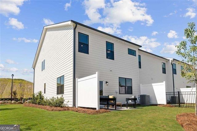 7278 Sherwood Square Drive 18, Flowery Branch, GA 30542