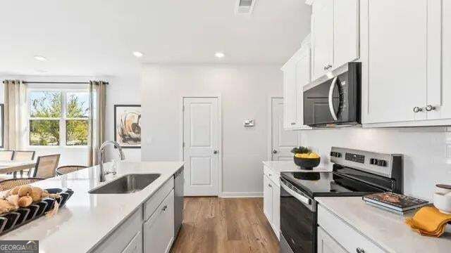 7278 Sherwood Square Drive 18, Flowery Branch, GA 30542