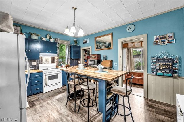 22 Main Street S, Navarre, OH 44662