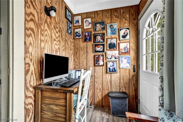 22 Main Street S, Navarre, OH 44662