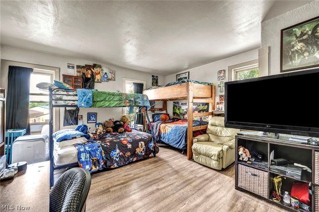 22 Main Street S, Navarre, OH 44662