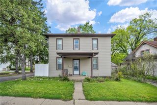 22 Main Street S, Navarre, OH 44662