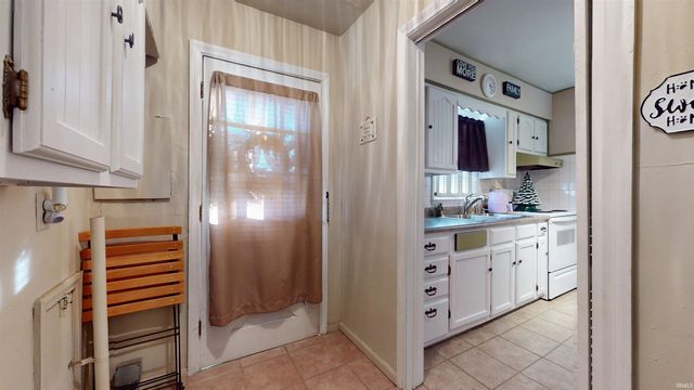 2315 E Illinois Street, Evansville, IN 47711