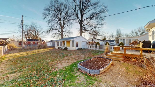 2315 E Illinois Street, Evansville, IN 47711