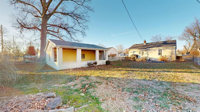 2315 E Illinois Street, Evansville, IN 47711