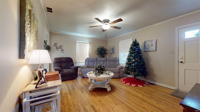 2315 E Illinois Street, Evansville, IN 47711