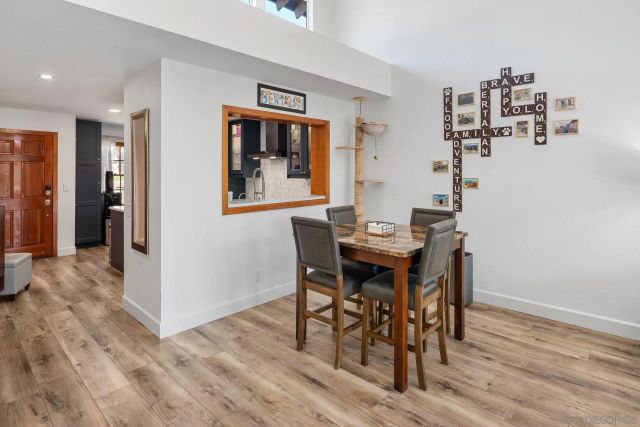 8647 Circle R Valley Ln, Escondido, CA 92026