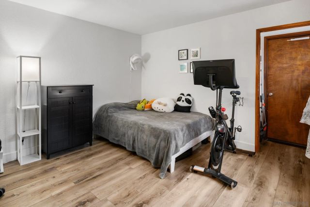 8647 Circle R Valley Ln, Escondido, CA 92026