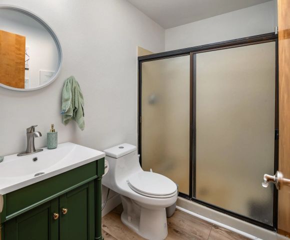 8647 Circle R Valley Ln, Escondido, CA 92026