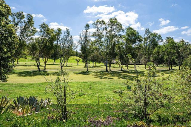 8647 Circle R Valley Ln, Escondido, CA 92026