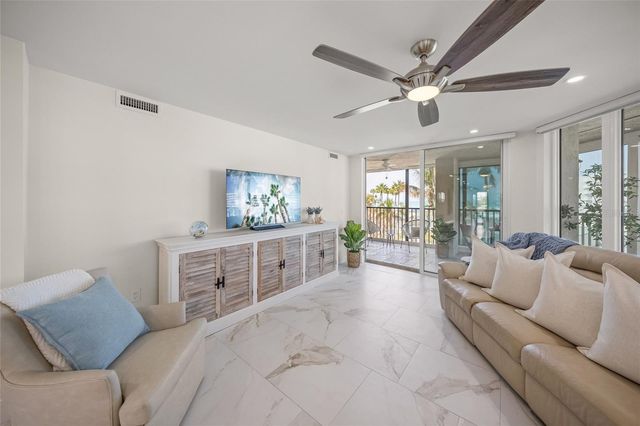 5880 MIDNIGHT PASS ROAD 511, Sarasota, FL 34242