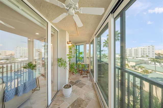 5880 MIDNIGHT PASS ROAD 511, Sarasota, FL 34242