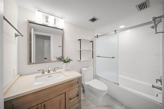 5880 MIDNIGHT PASS ROAD 511, Sarasota, FL 34242