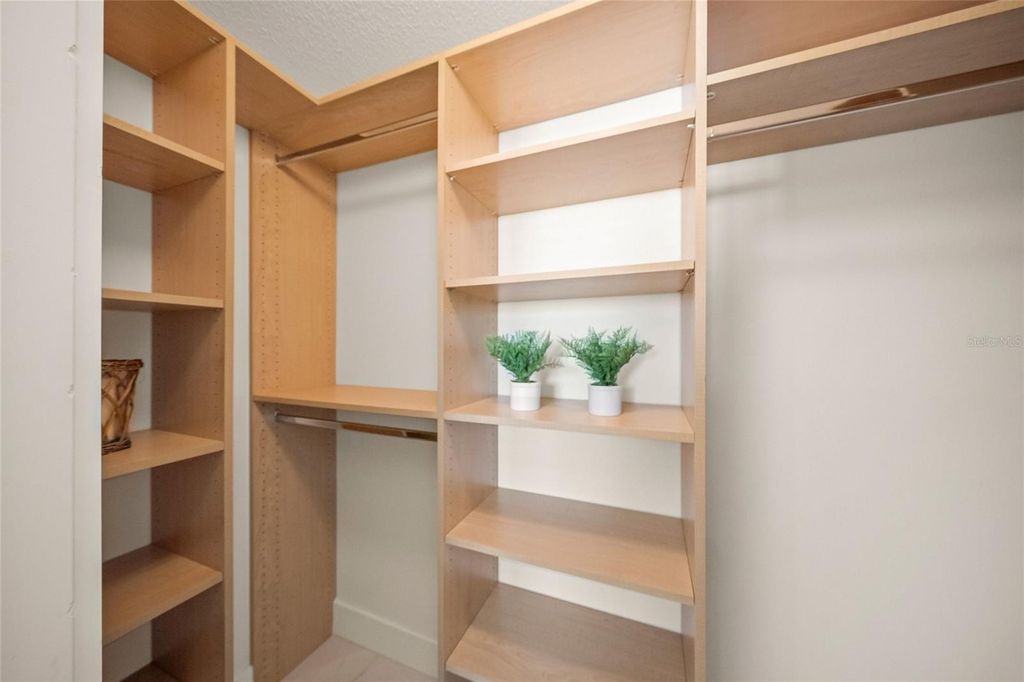 Image 47 of property listing at 5880 MIDNIGHT PASS ROAD 511, Sarasota, FL 34242