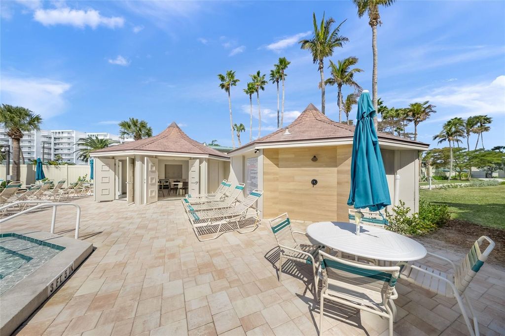 Image 58 of property listing at 5880 MIDNIGHT PASS ROAD 511, Sarasota, FL 34242