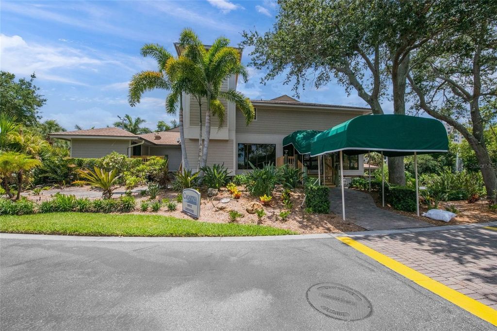 Image 64 of property listing at 5880 MIDNIGHT PASS ROAD 511, Sarasota, FL 34242