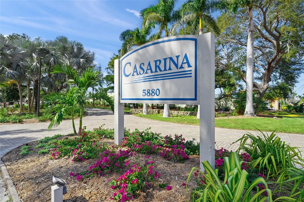 Image 9 of property listing at 5880 MIDNIGHT PASS ROAD 511, Sarasota, FL 34242