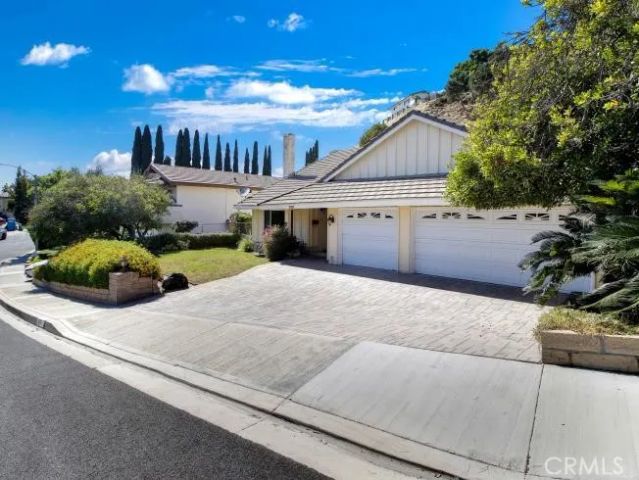 3107 Mesa Verde Drive, Burbank, CA 91504
