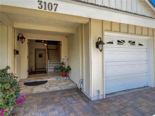 3107 Mesa Verde Drive, Burbank, CA 91504