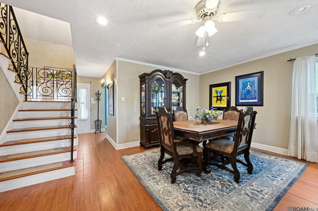 5001 Avron Dr, Metairie, LA 70006