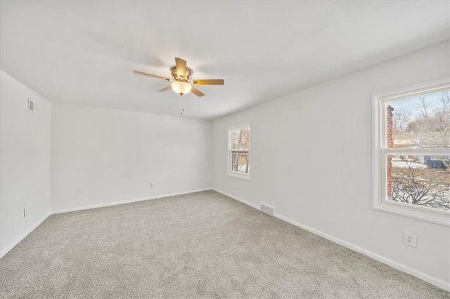 818 W 122nd Terrace, Kansas City, MO 64145