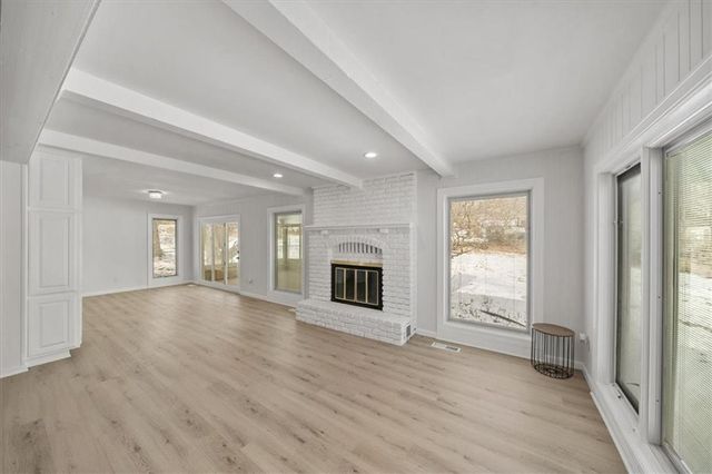 818 W 122nd Terrace, Kansas City, MO 64145