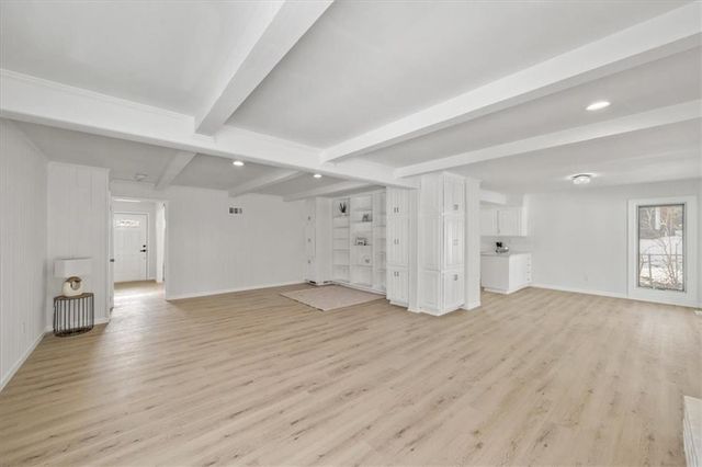 818 W 122nd Terrace, Kansas City, MO 64145