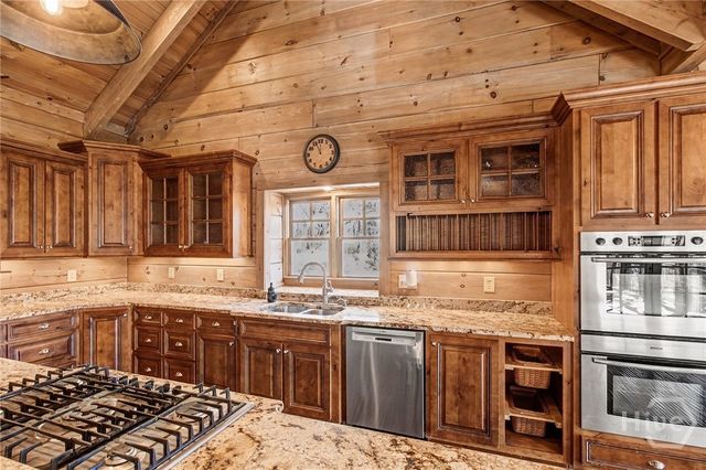 1051 Lake Rutledge Road, Rutledge, GA 30663