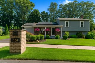 100 Anns Farm Road, Hamden, CT 06518