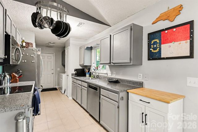 12405 Mallard Ridge Drive, Charlotte, NC 28269