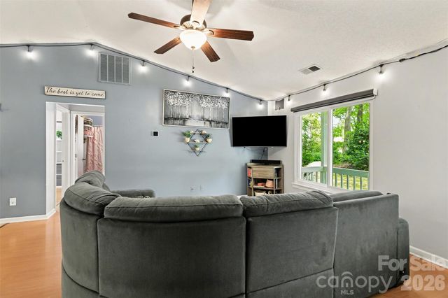 12405 Mallard Ridge Drive, Charlotte, NC 28269