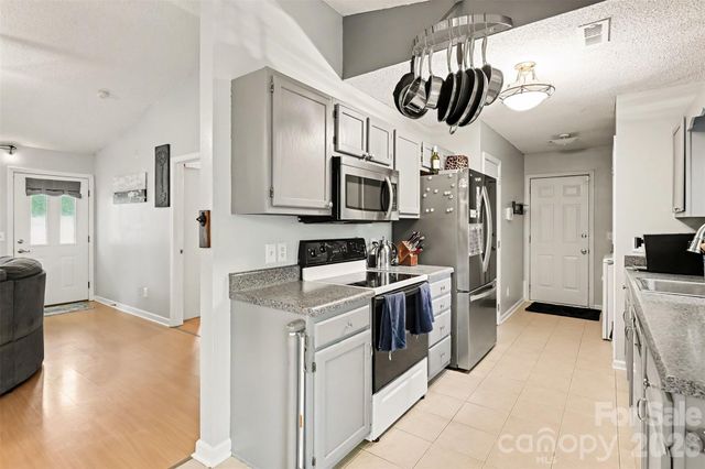 12405 Mallard Ridge Drive, Charlotte, NC 28269