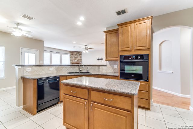 105 WINDING PATH, Boerne, TX 78006