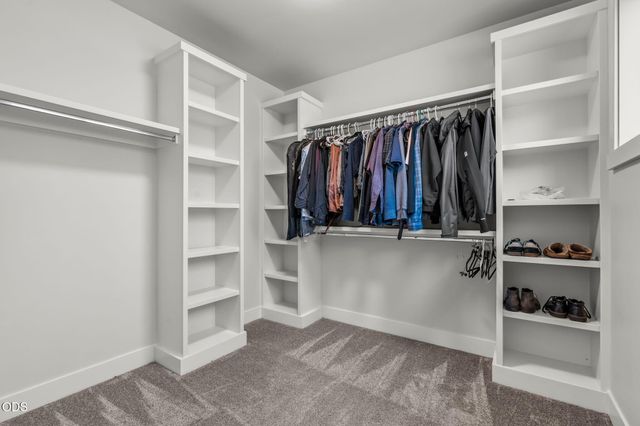 8293 Vireo Court, Redmond, OR 97756