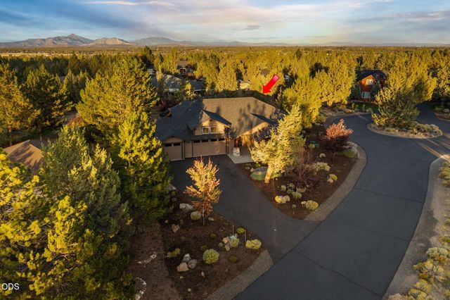8293 Vireo Court, Redmond, OR 97756