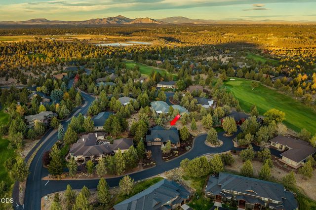 8293 Vireo Court, Redmond, OR 97756
